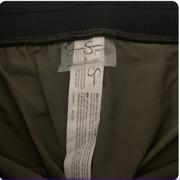 NWT Jessica Simpson Desert Snake High-Rise Woven Side Pockets Joggers Olive S - Picture 10 of 13